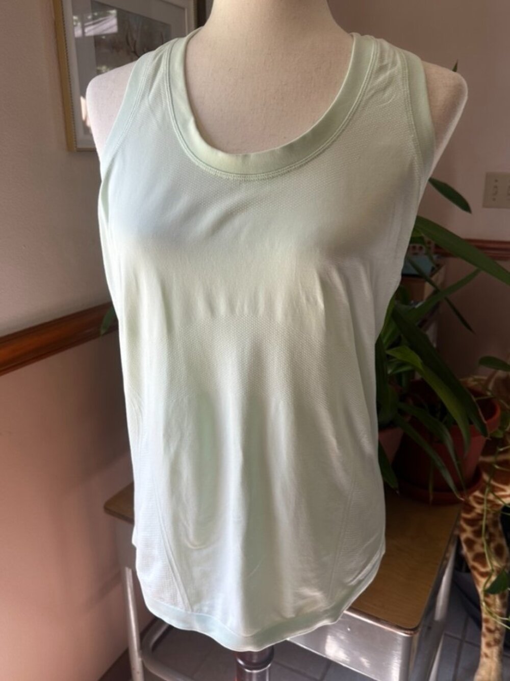 Athleta Momentum Tank, Women's L, Mint Green, Racerback Style